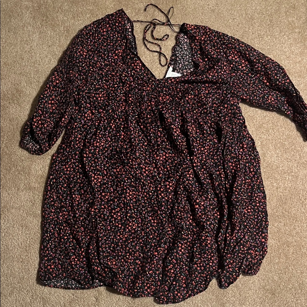 H&M Black and Red Floral Blouse